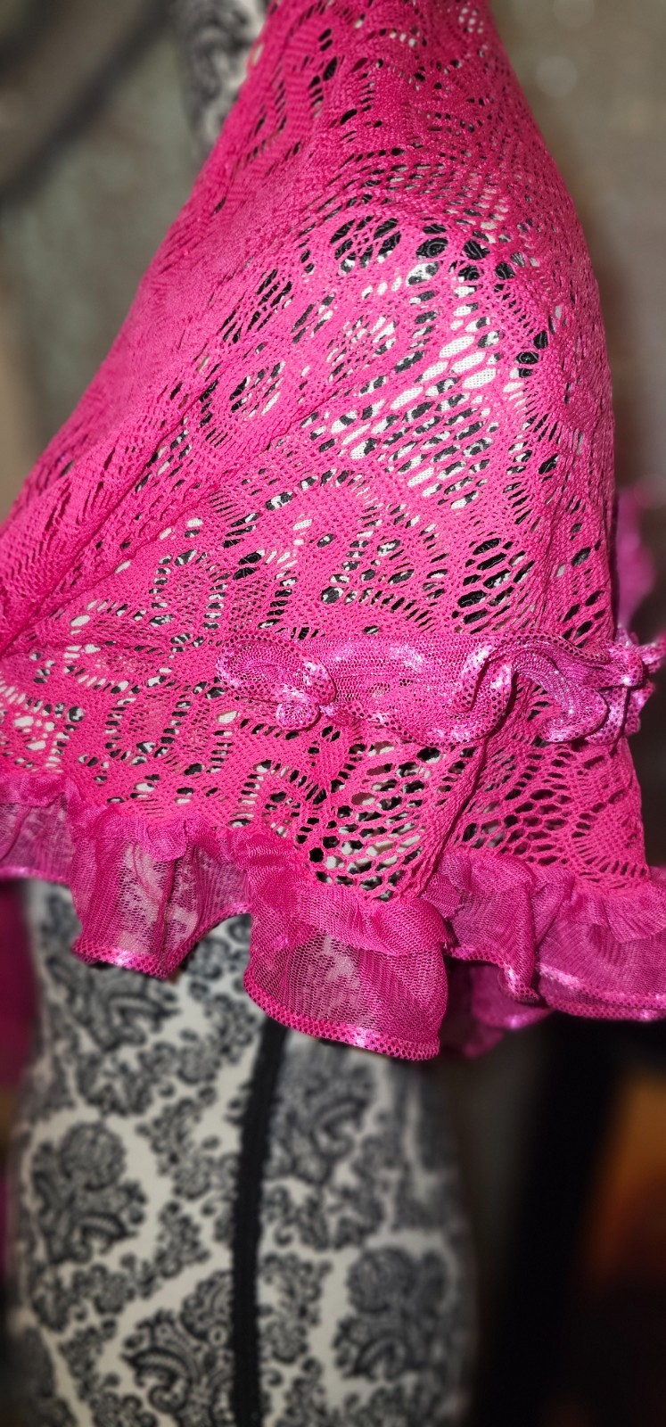 Fuschia pink lace wrap shawl