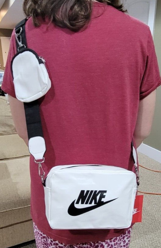 NWT Nike Shoulder bag Purse *2 colors* Crossbody Buyer’s Choice