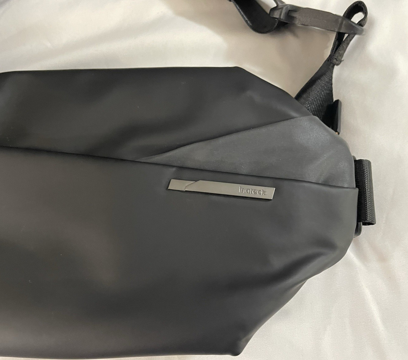 Inateck Tech Sling Bag Crossbody Black Shoulder Chest Bag Adjustable Strap
