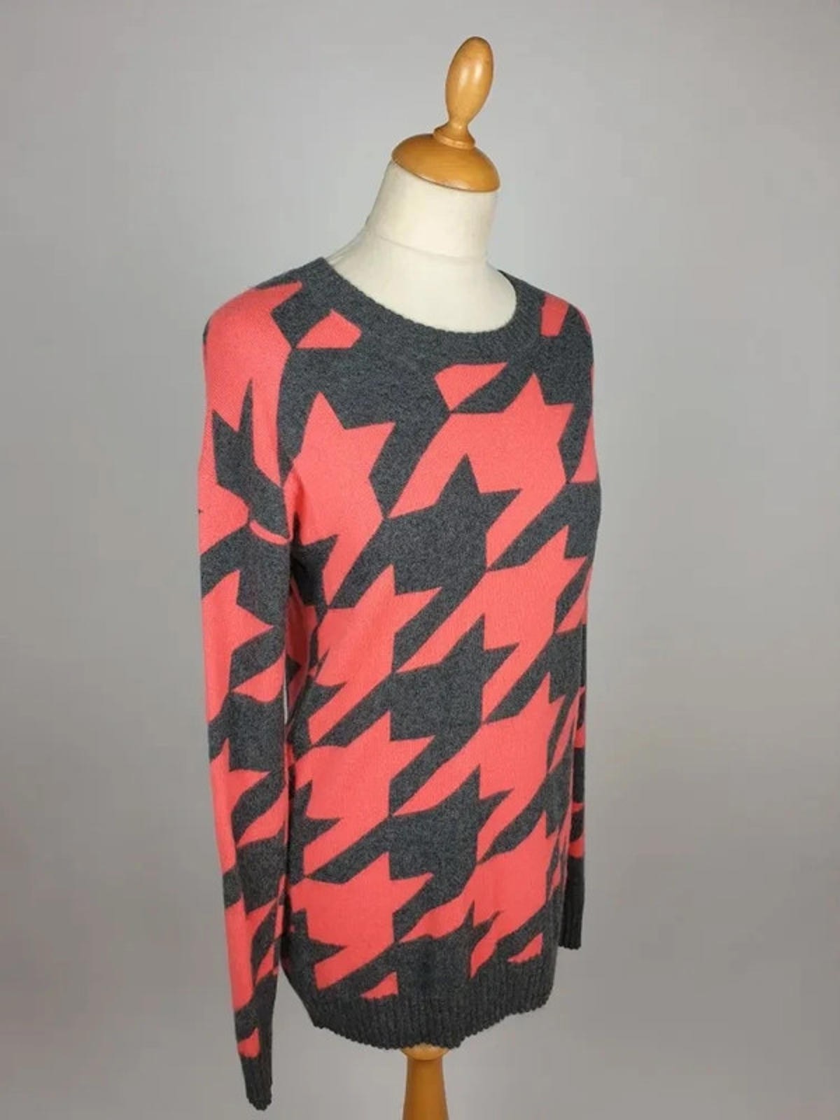 FTC Charcoal Grey & Orange/Pink Unique Crew Neck Cashmere Jumper – S (36″ chest)