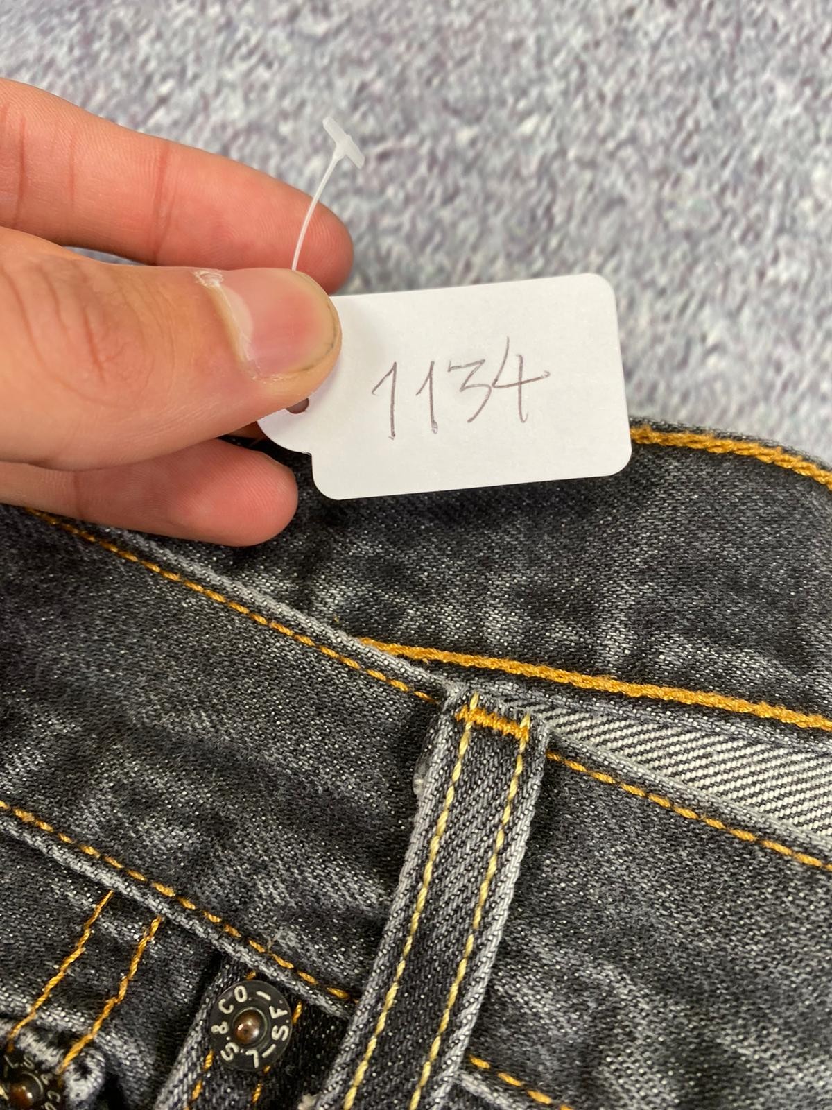 Levi’s 501 Original Jeans Mens W38 L32 Black Denim Faded Button Fly Shrink Fit