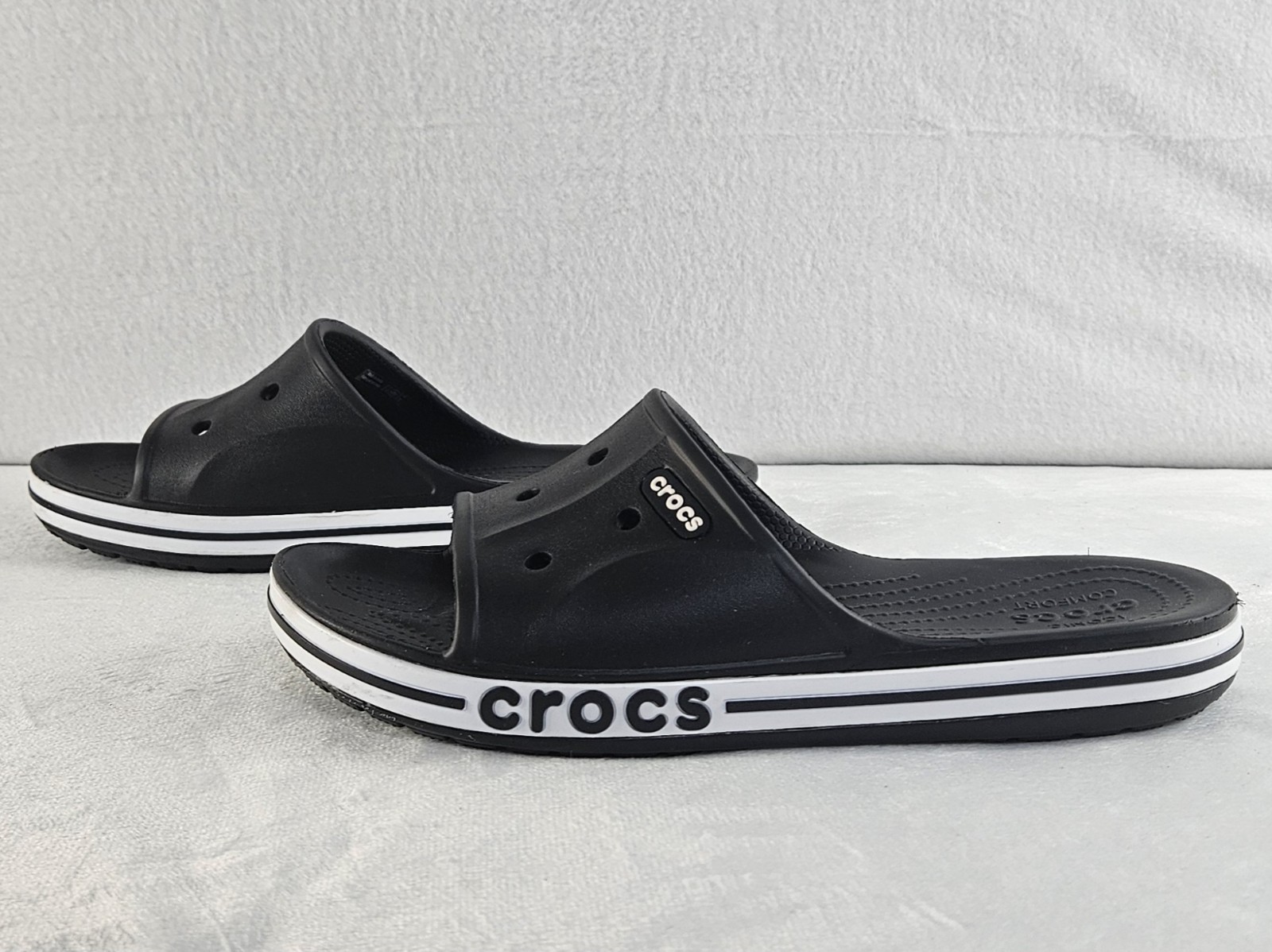 Crocs Unisex Bayaband Slide Sandals Black/White Water Friendly Womens 10 Mens 8