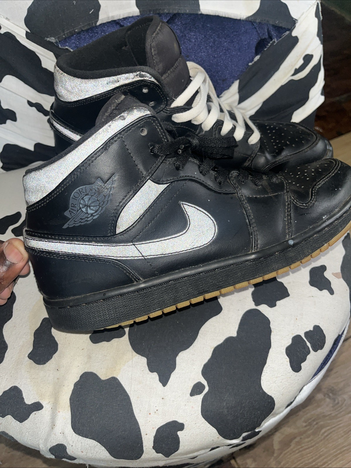 Size 10 – Air Jordan 1 Mid Triple Black