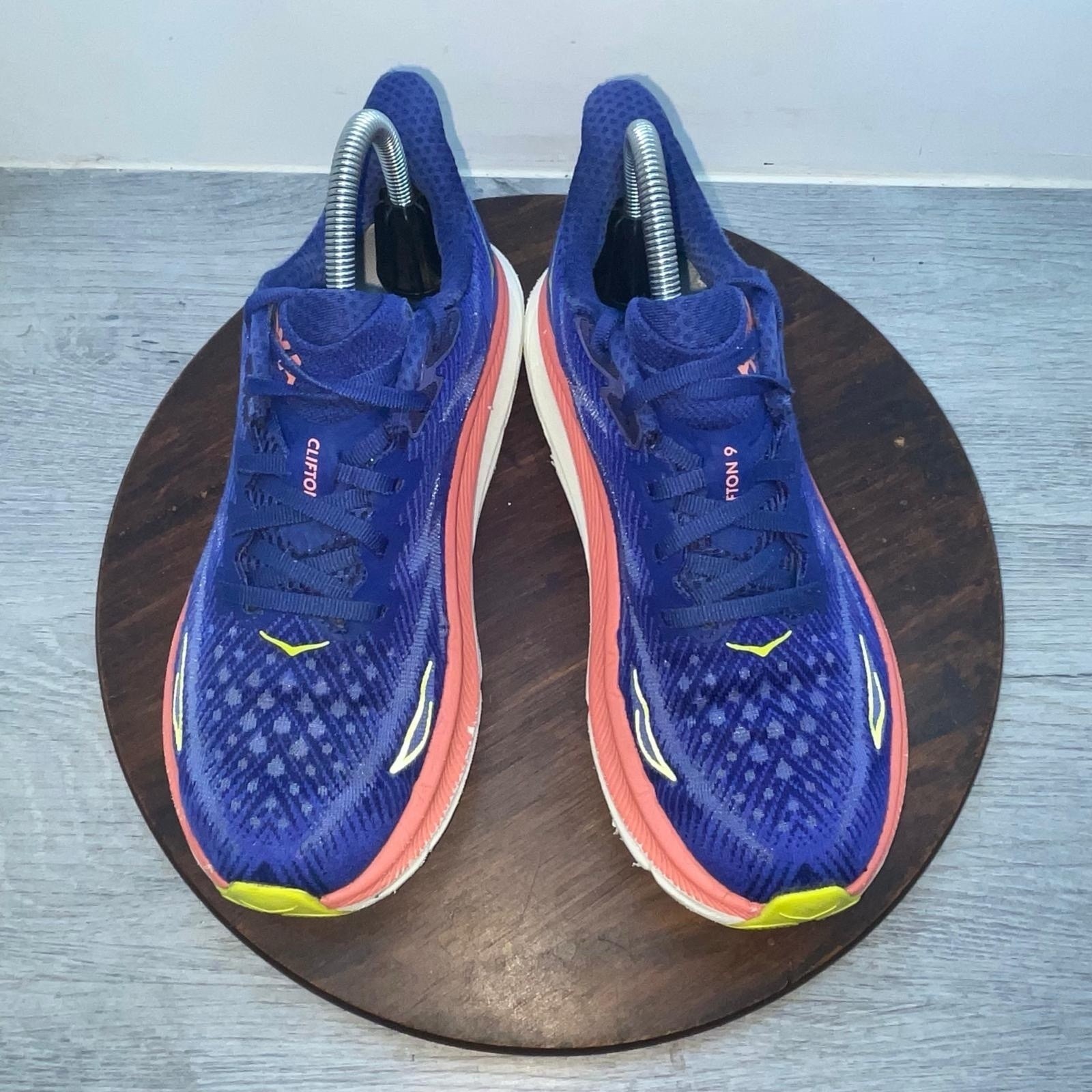Hoka One One Clifton 9 Shoes Womens Size 7 B Evening Sky Coral Running Sneakers