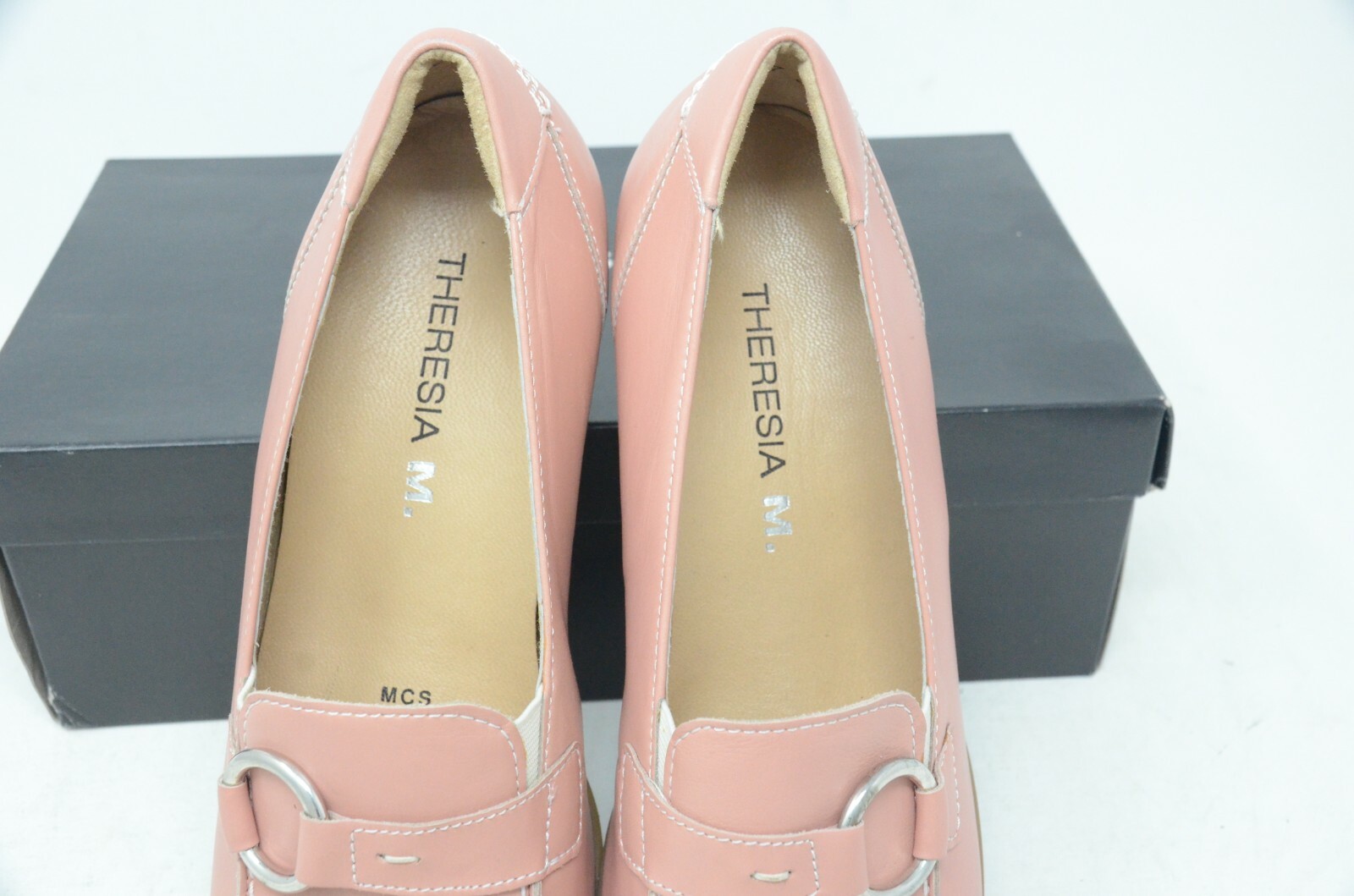 Women’s Theresia M Missy Dress Casual Shoes. Pink Leather. US Women’s Size 7