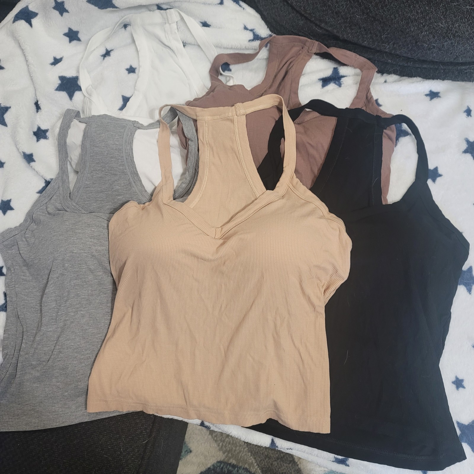 Lot of 5 Women’s Camis Tank Tops Racerback Sz XL Built In Bra