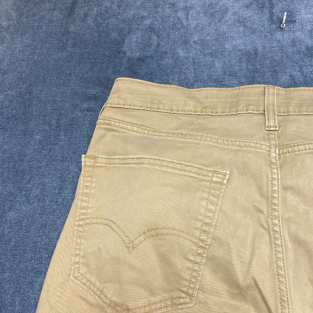 Levi’s 502 All Seasons Tech Jeans Mens 36×30 Beige Pockets Classic Straight Leg