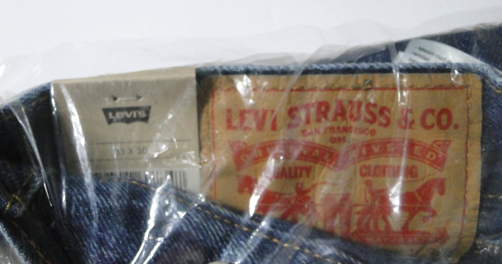 Levi Men’s 505 Regular Fit Jeans, Dark Stonewash, 33W X 30L NEW SEALED !