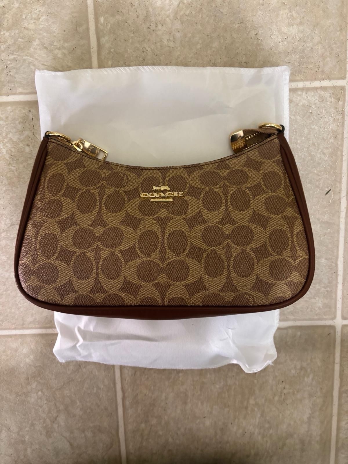 Coach shoulder bag