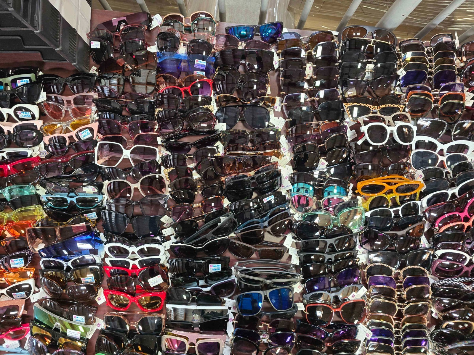Bulk Lot 100 PCS Womens Sunglasses New Mixed Styles Plastic Metal Wholesale Mix