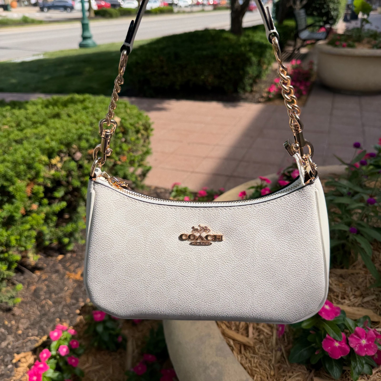 COACH Teri Shoulder Bag In Signature Canvas White/Chalk Women’s Purse