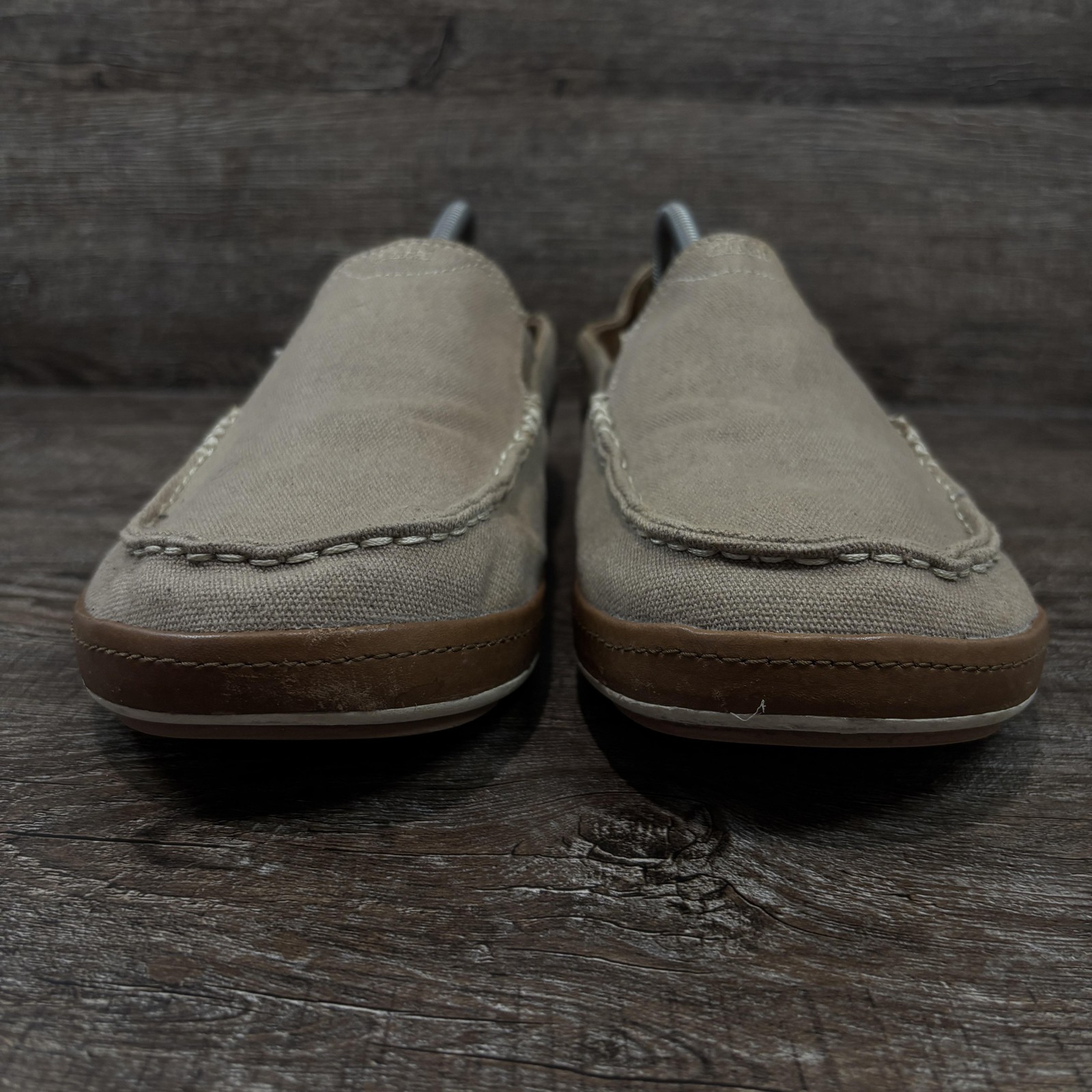 OluKai Puhalu Canvas Shoes Men’s 11 Beige Canvas Slip On Loafers Casual