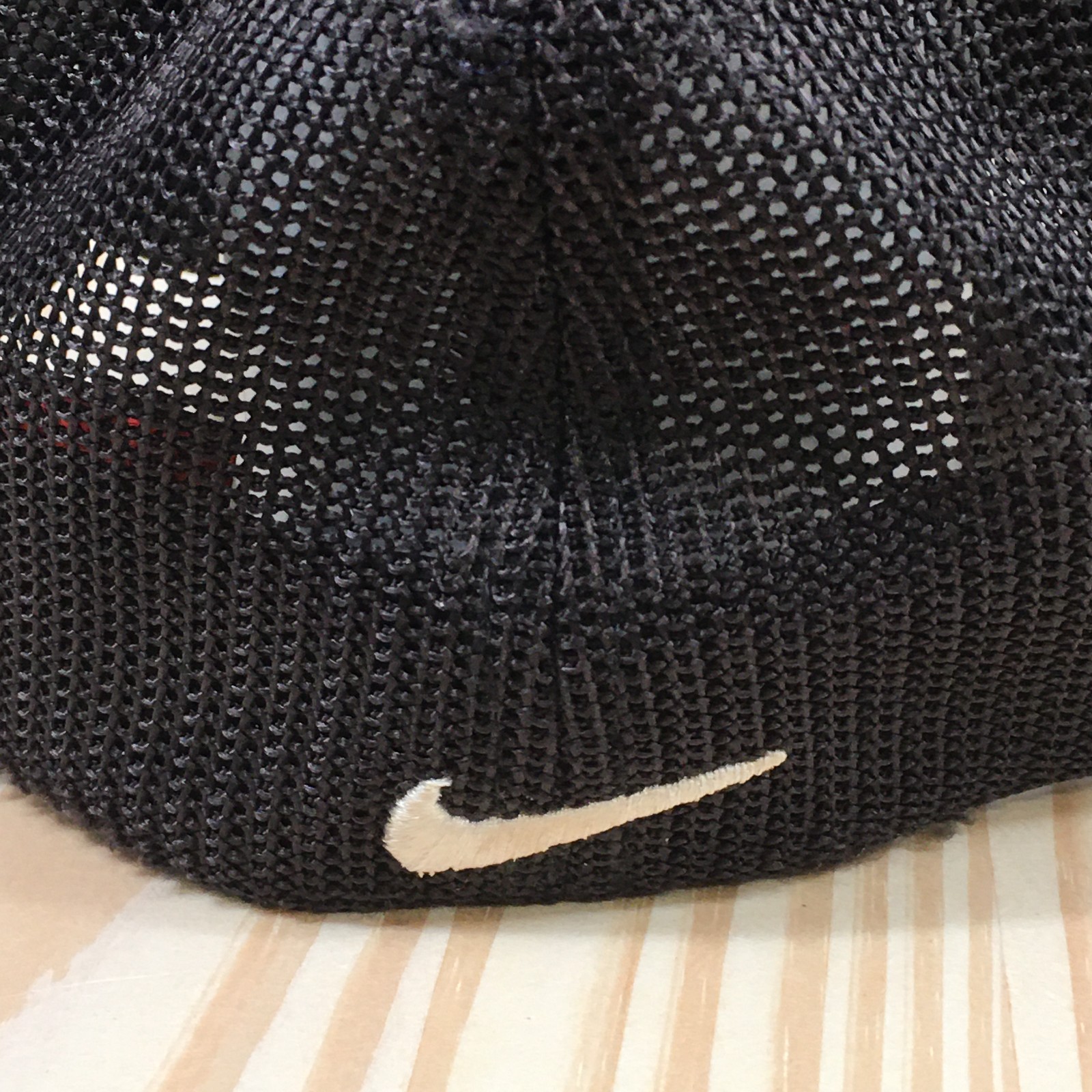 Nike Golf Cap Unisex One Size Adjustable Curved Brim Mesh Back Embroidered Black