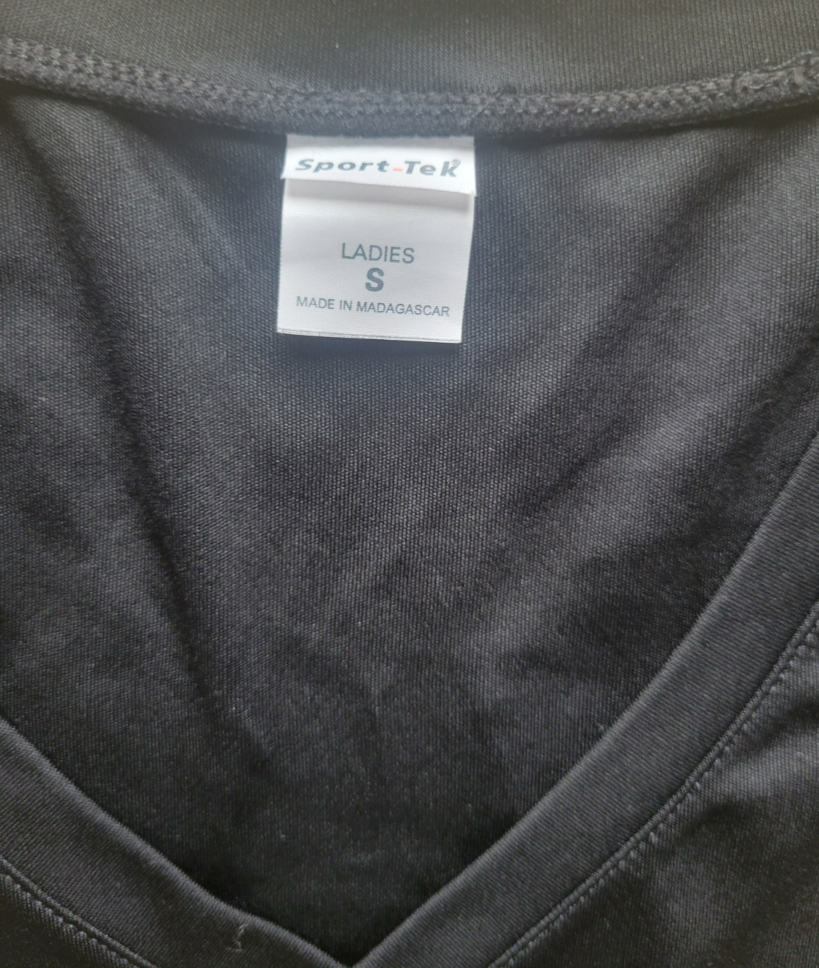 BYC & BCYC Wild Sailing Regatta “Bad Kitty” Women’s V-Neck Black Small Shirt NEW