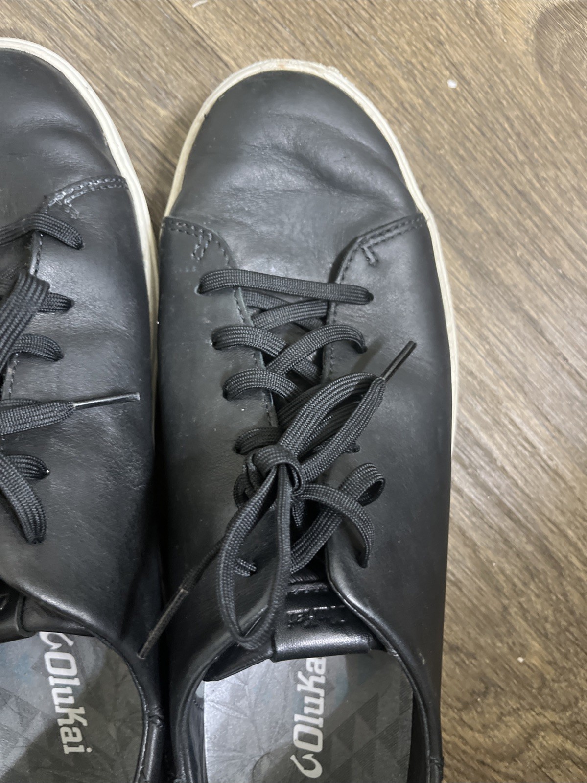 OluKai Lae‘ahi Lī ‘Ili EUC Waterproof Leather Sneakers Black Men’s 9.5 EUR 42.5