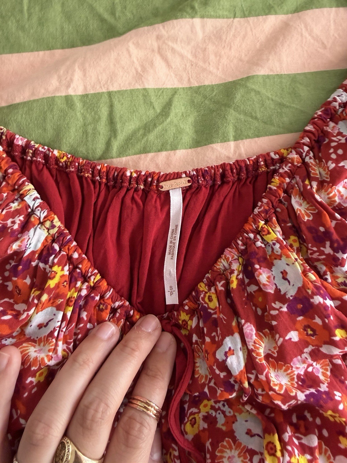 Free People Daisy Babe Red Floral Flowy Bubble Hem Boho Going Out Top Sz Sm