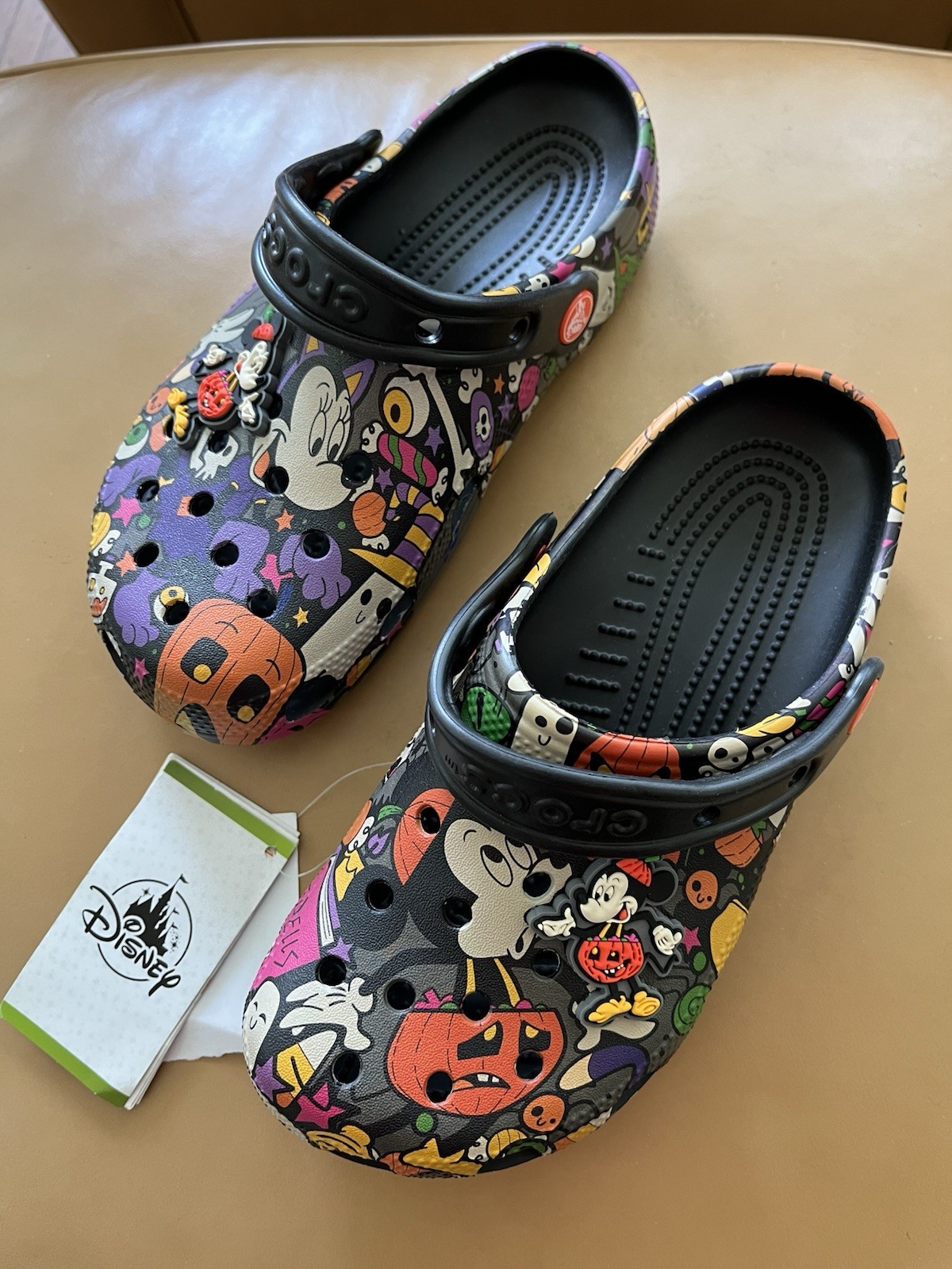 CROCS Classic Disney Theme Parks Halloween Clogs Adult Size Men 4 Women 6 NWT