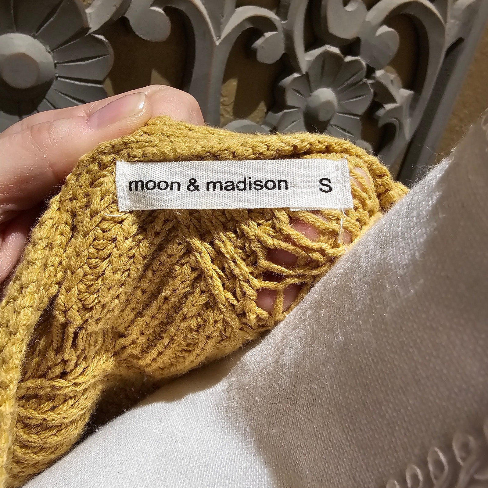Moon and Madison Mustard Sweater Size S Cozy Minimalist Timeless Capsule Style