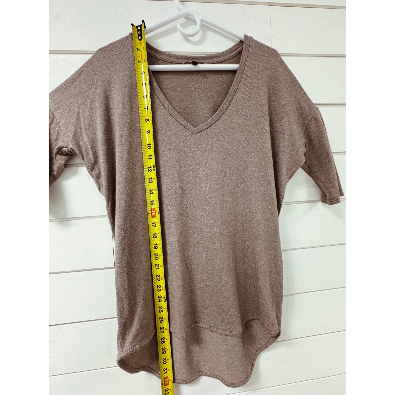 Express Womens Taupe Marl V-Neck Dolman Sleeve High-Low Hem Knit Top Size M