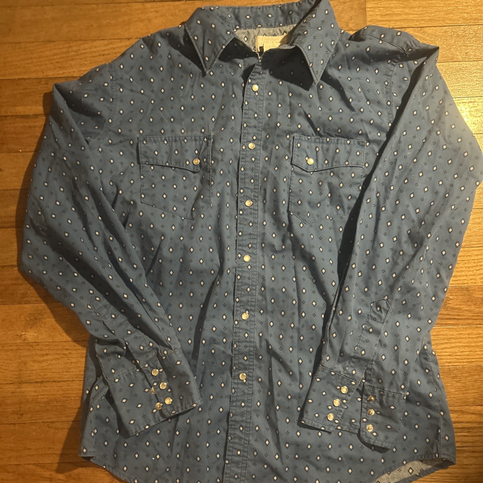 VTG Blue Wrangler Classic Western Cut Man Dress Shirt Men’s L Long Sleeve Snaps