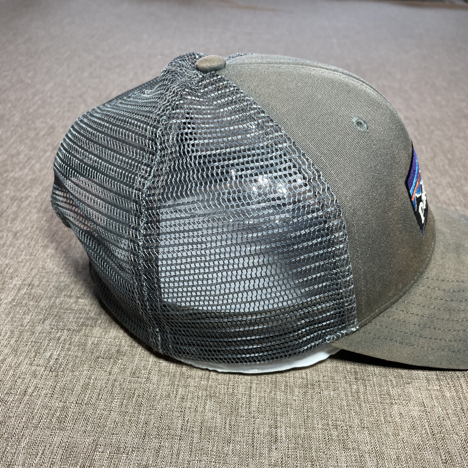 Patagonia Trucker Hat Mens Adjustable Gray Cap P-6 Logo Lo Pro Mesh Snapback