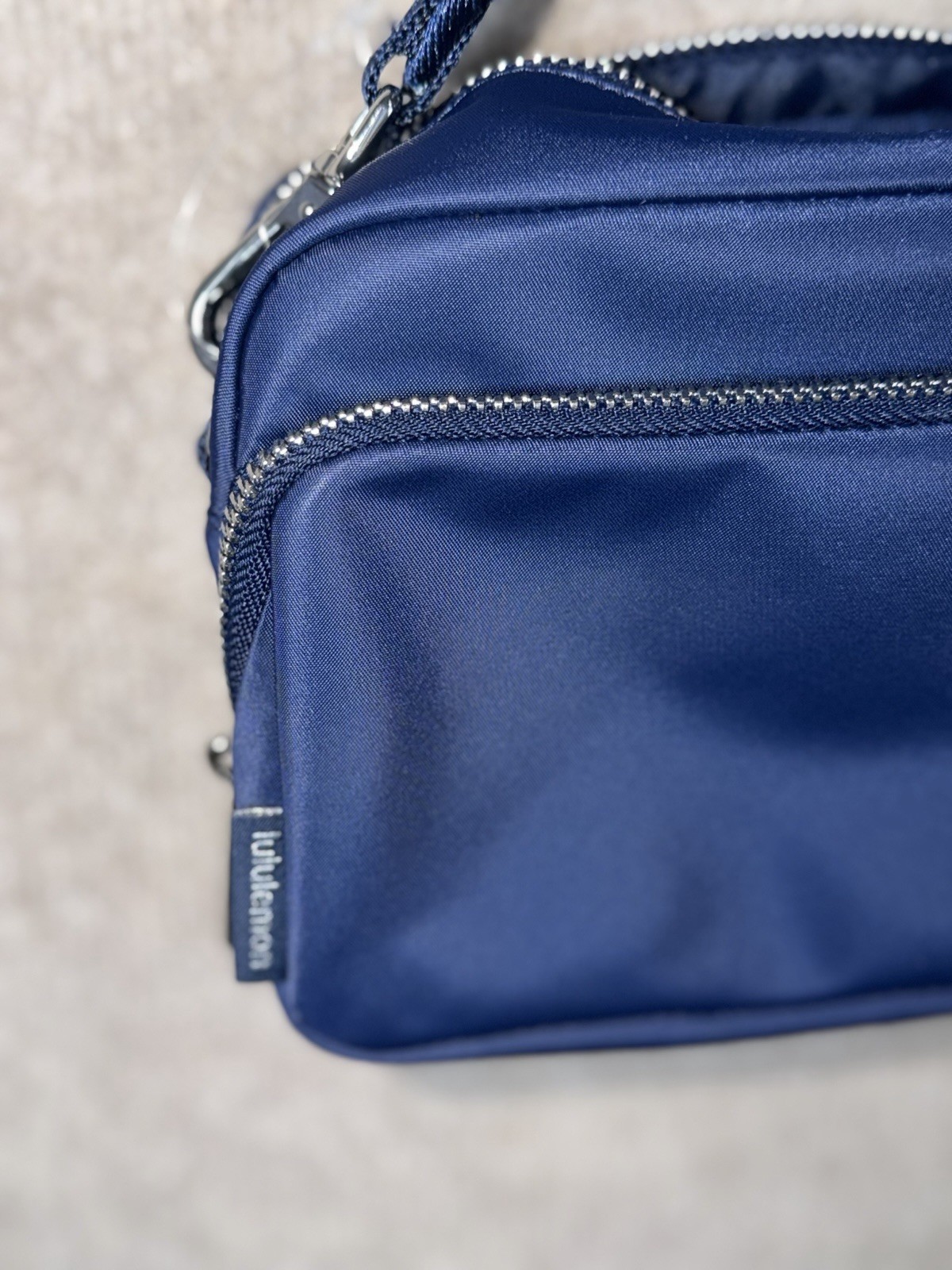 Lululemon Everywhere Crossbody 2L Metal Hardware Color Club Blue/Silver