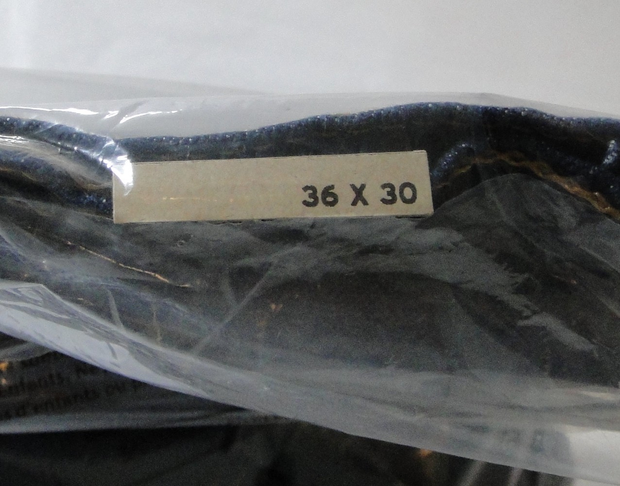 Levi Men’s 505 Regular Fit Jeans, Dark Denim Wash 36W X 30L NEW SEALED !