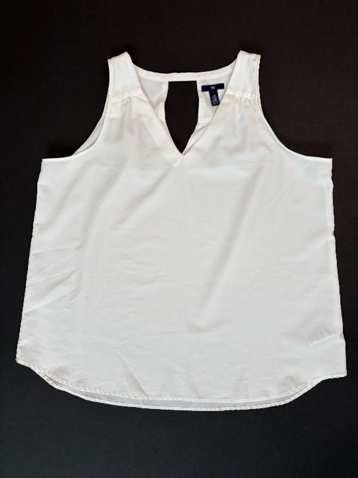 Gap White Sleeveless Top Cutout Back V-Neck Blouse Size XXL Minimalist Boho Chic