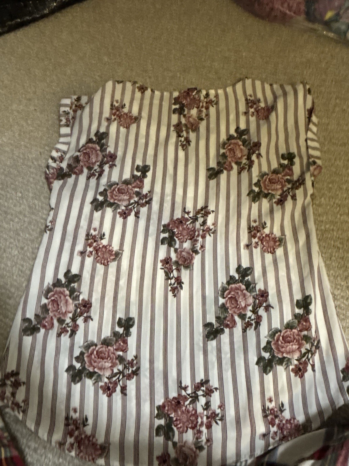 rue21 Women’s L White Floral V-Neck Sleeveless Pullover Chiffon Blouse