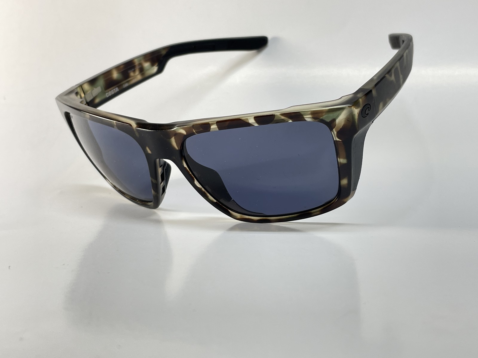 Costa Del Mar Lido sunglasses Wetlands frame Gray 580P plastic lens