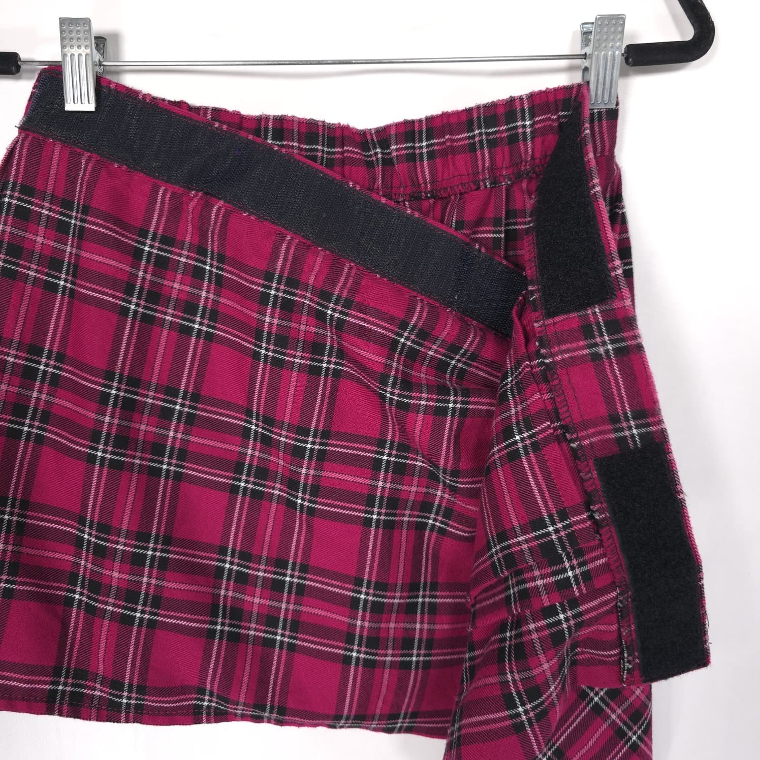 SPORT KILT Women’s Mini Skirt Pleated Pink Black MEDIUM Punk Goth Plaid USA MADE