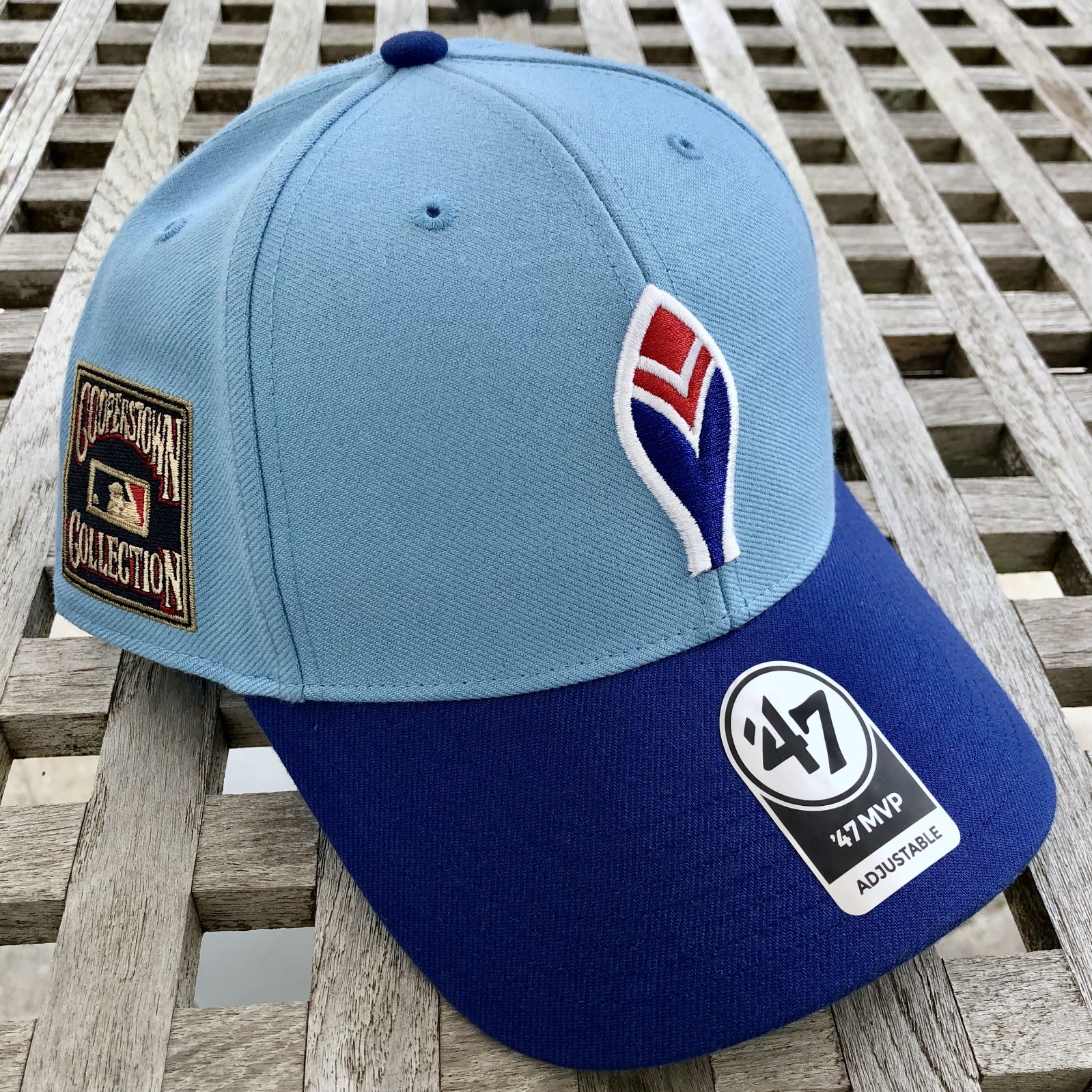 Atlanta Braves Feather Logo Cooperstown Patch 47 Brand MVP 2 Tone Snapback Hat