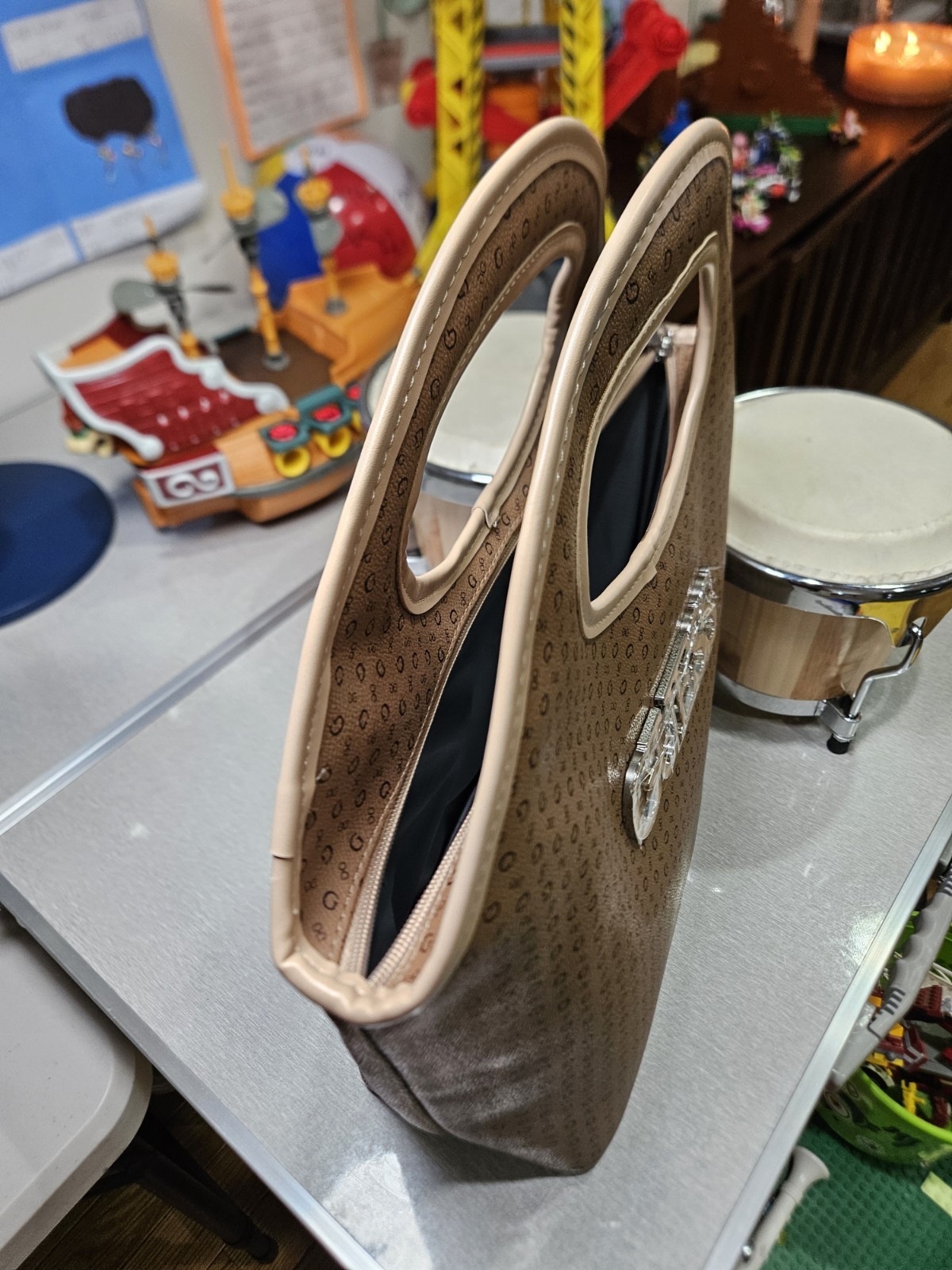 Guess NEW Insulated Lux Lunch Picnic Tote Bag Burnaby TRAVEL Cocoa Mo.RCK9834081
