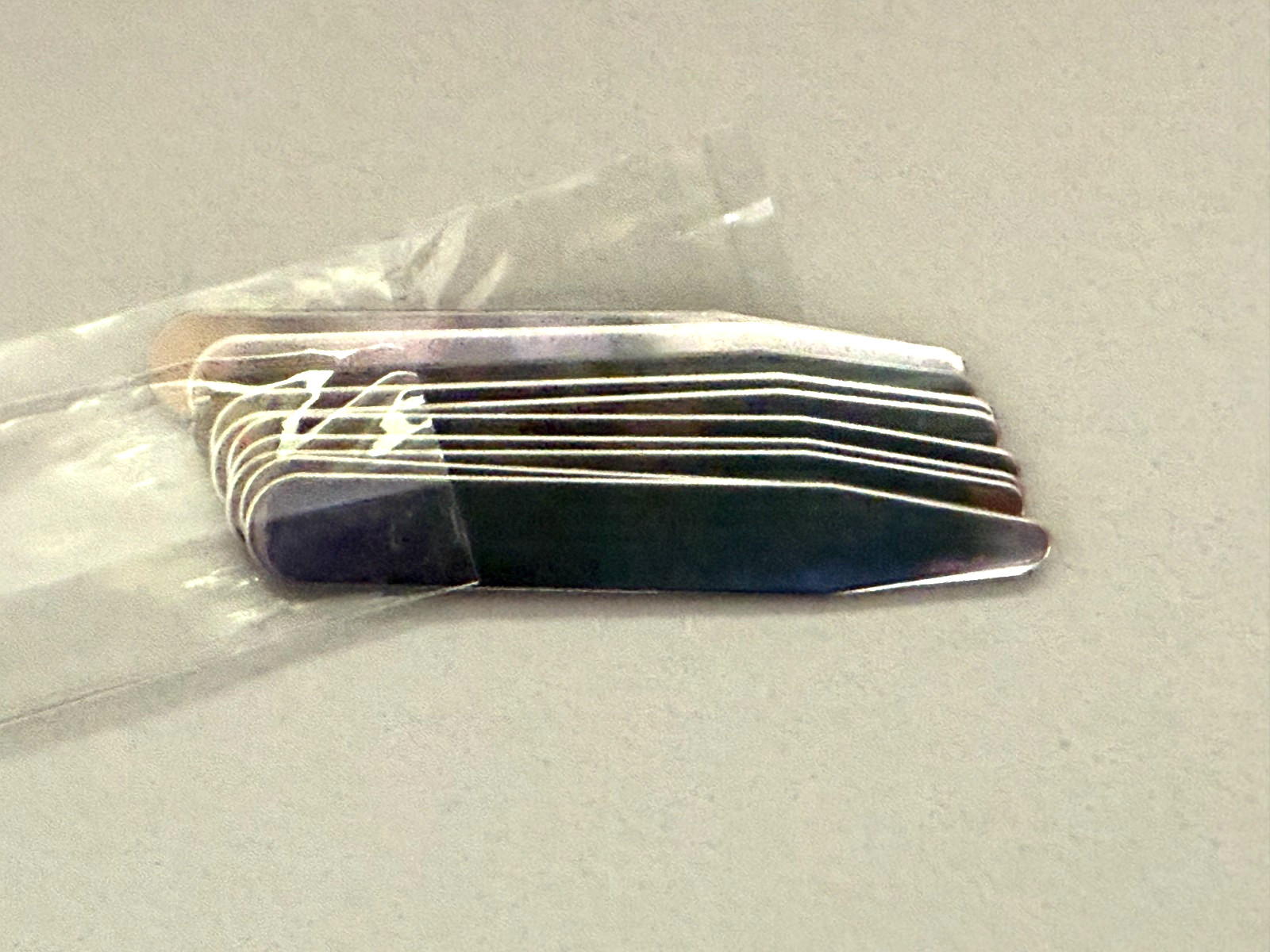 30-Stainless Steel Collar Stays in Metal Box- great for gifts- FREE shipping