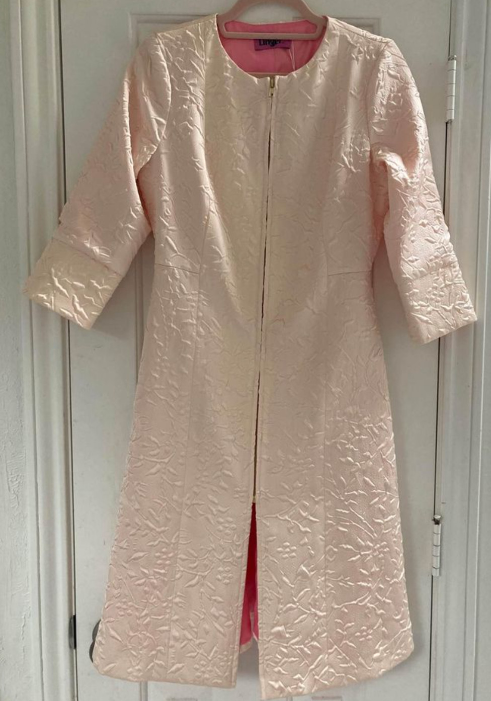 Linger Ln NYC Rose Brocade Coat House Coat pink Blush XS