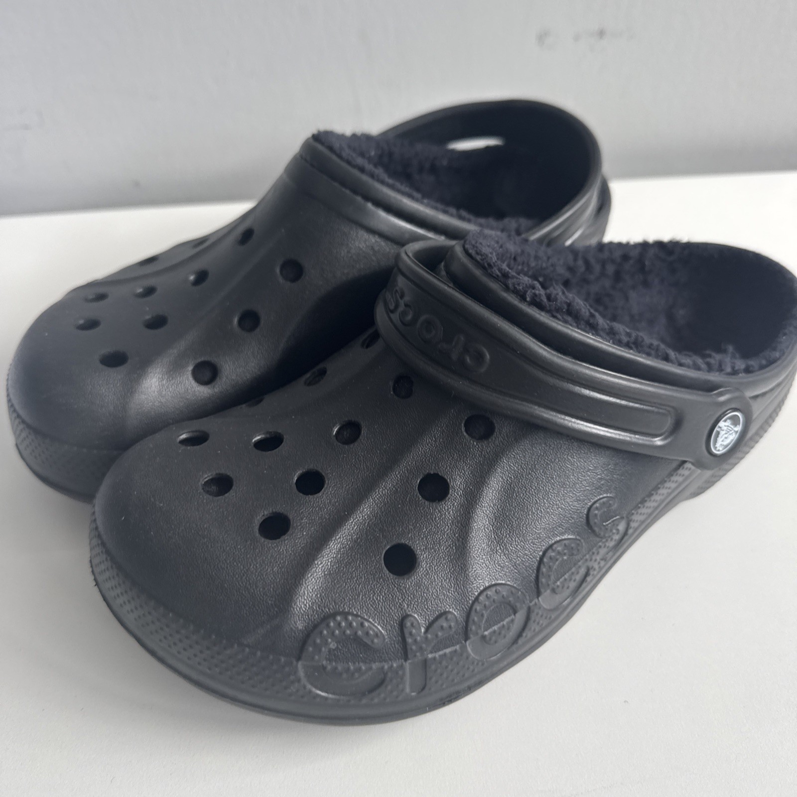 NEW without Tags Dual Crocs Comfort Black Shearling Padded Mules W 8/ M 6