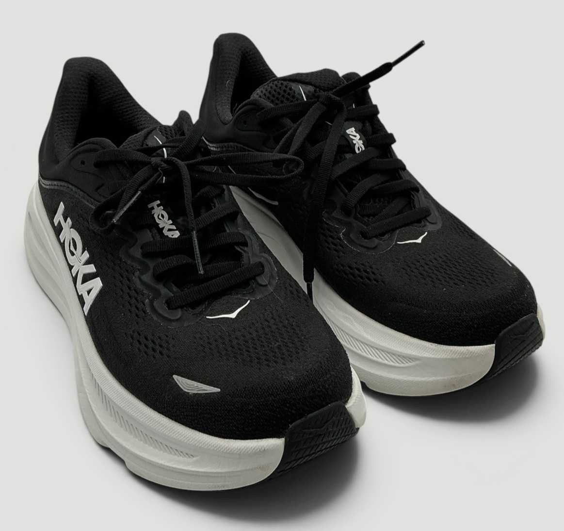 Hoka Bondi 9 Women’s Size 8.5 D (Wide) Black/White Running Shoes