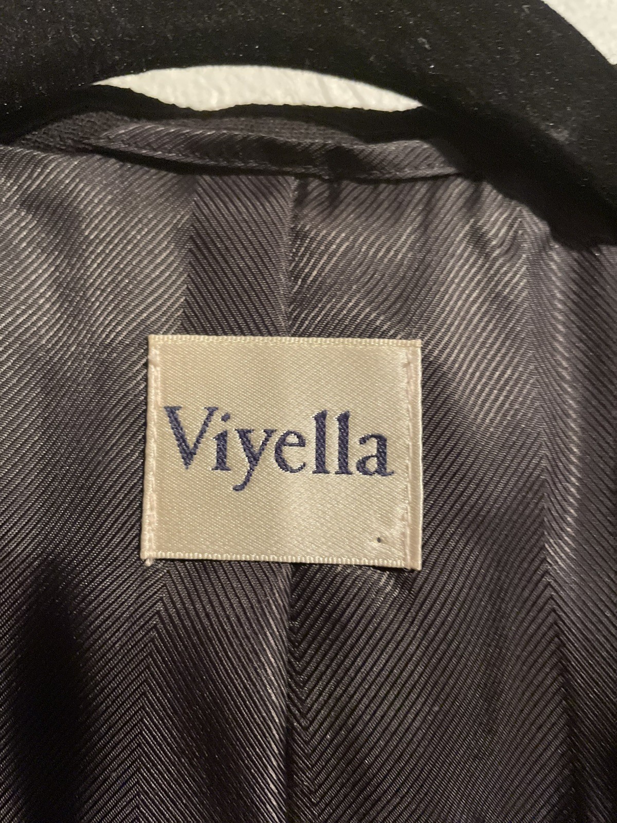 Viyella Fully Lined Black Lightweight Wool & Polyester Jacket – Size 12