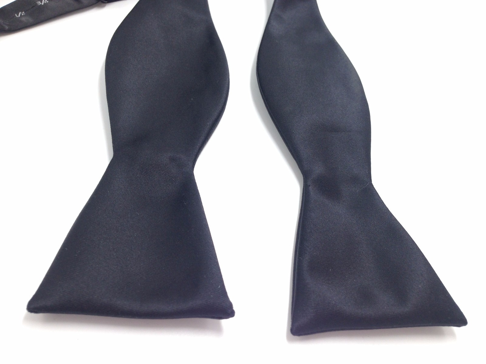 $110 Countess Mara Mens Black Solid Casual Bow Tie Classic Adjustable Bowtie