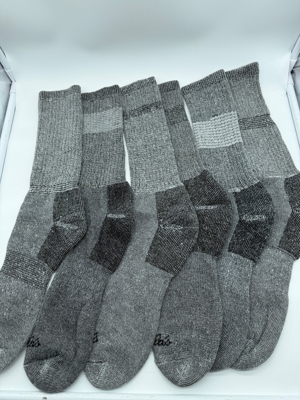 NEW NO TAGS 6 PAIRS CABELAS MENS CREW SOCKS LARGE SILVER / BLACK FACTORY SECONDS
