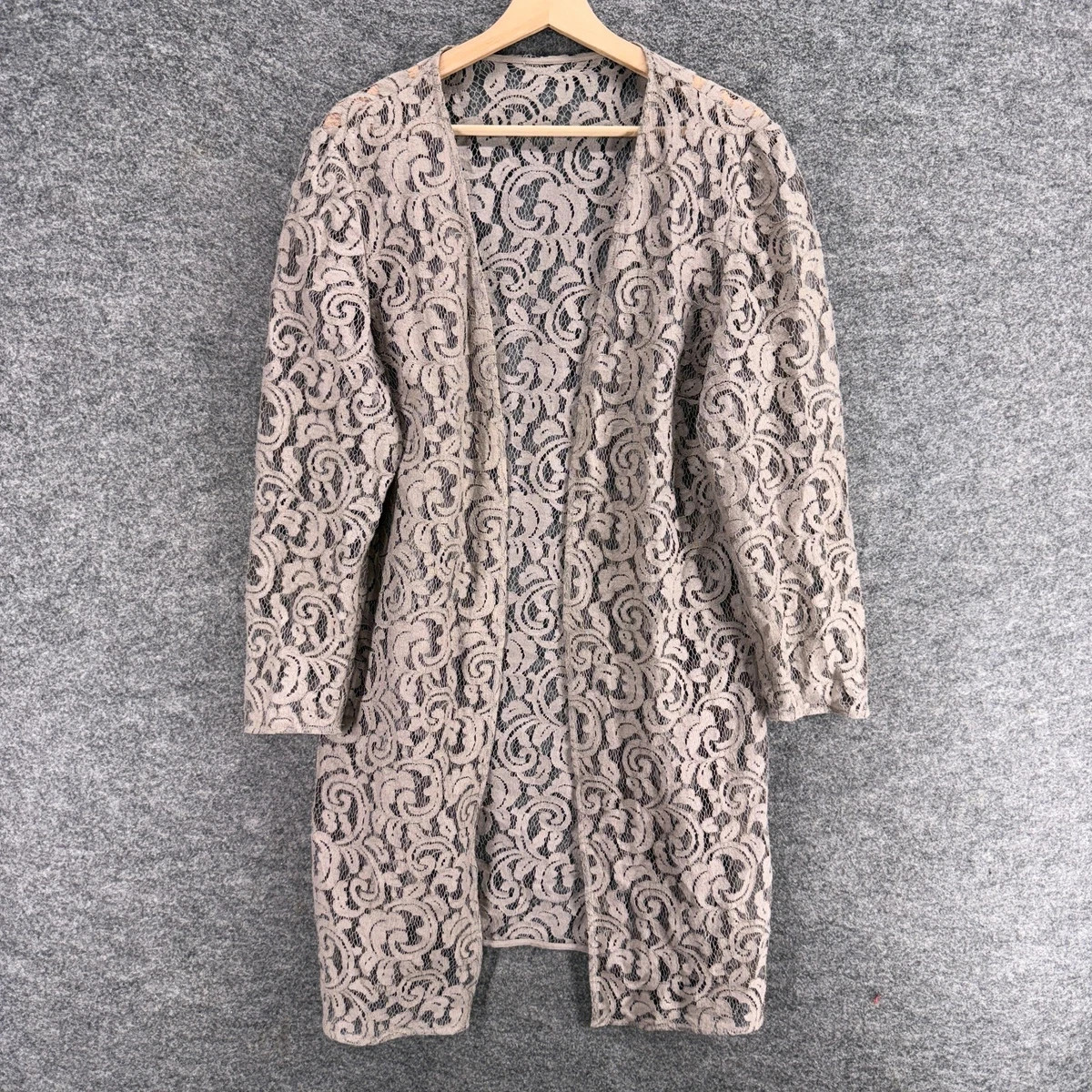 Unbranded Top Women M Medium Gray Floral Crochet Open Front Long Sleeve Casual