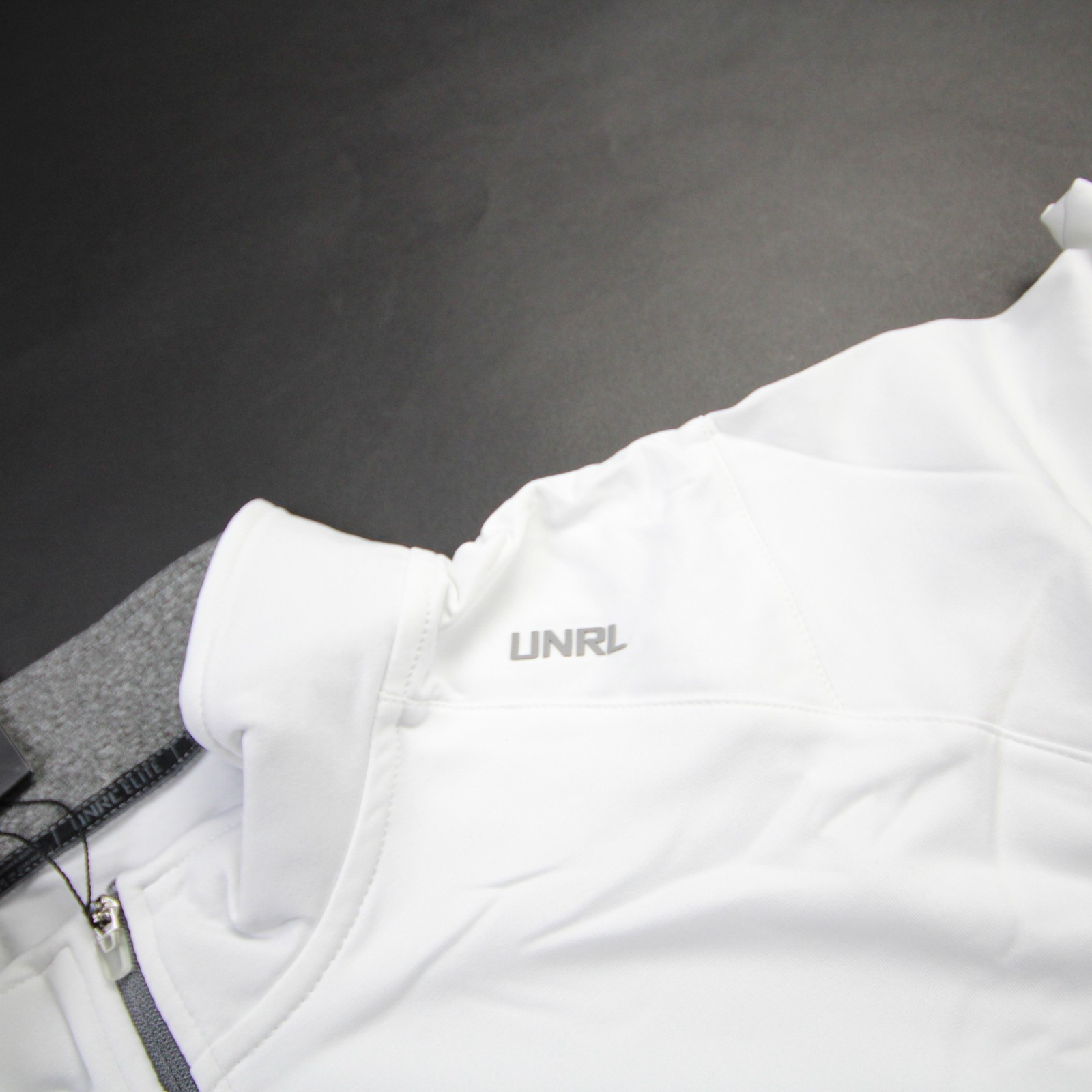 UNRL Pullover Men’s White New with Tags Multiple Sizes