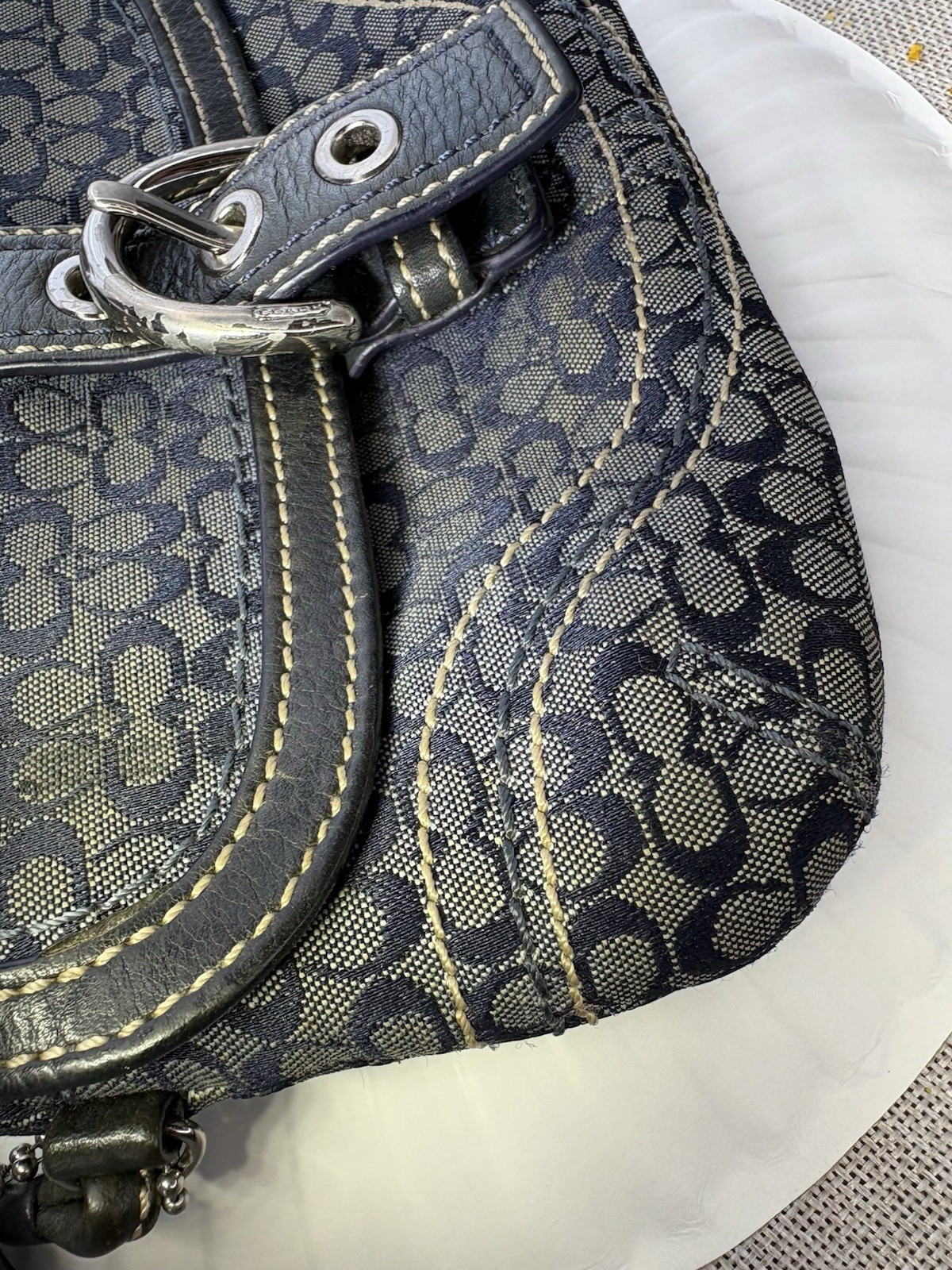 Vintage Coach Soho Signature C Buckle Wristlet Blue Jacquard Canvas Leather Trim