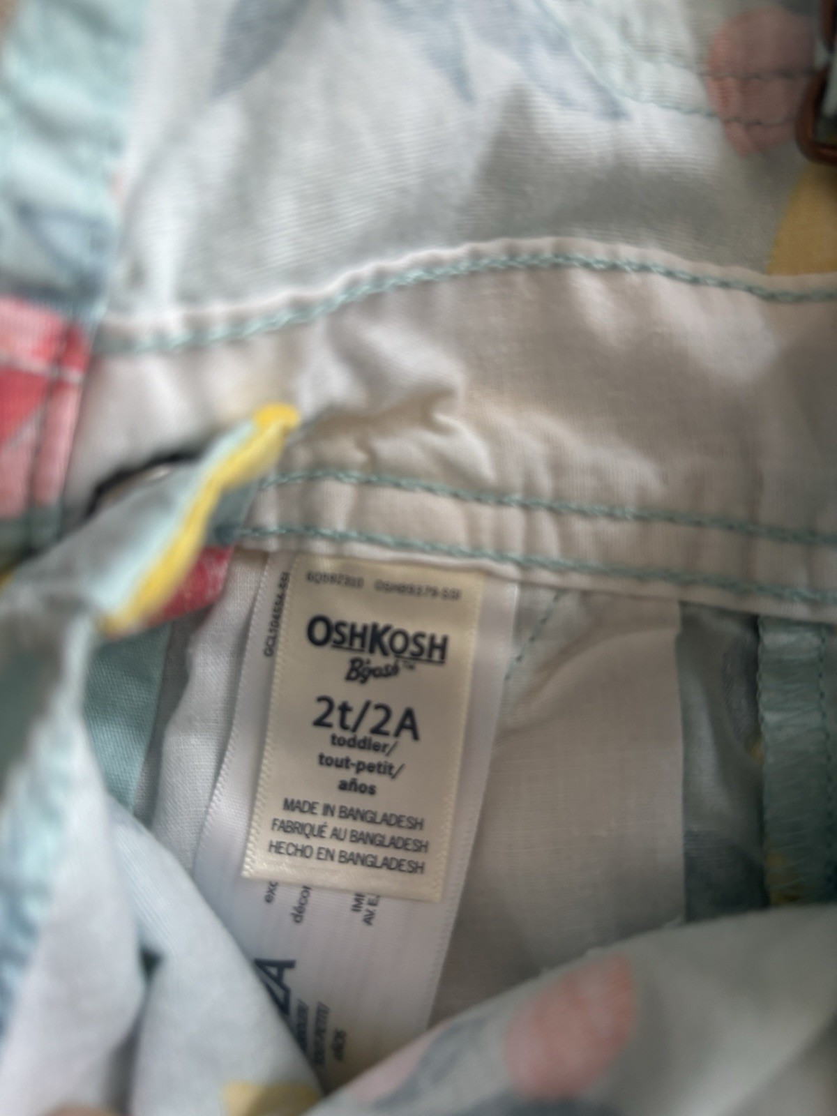 Oshkosh B’Gosh Girls Lemon Print Shortalls Short Overalls Size 2T Spring Summer