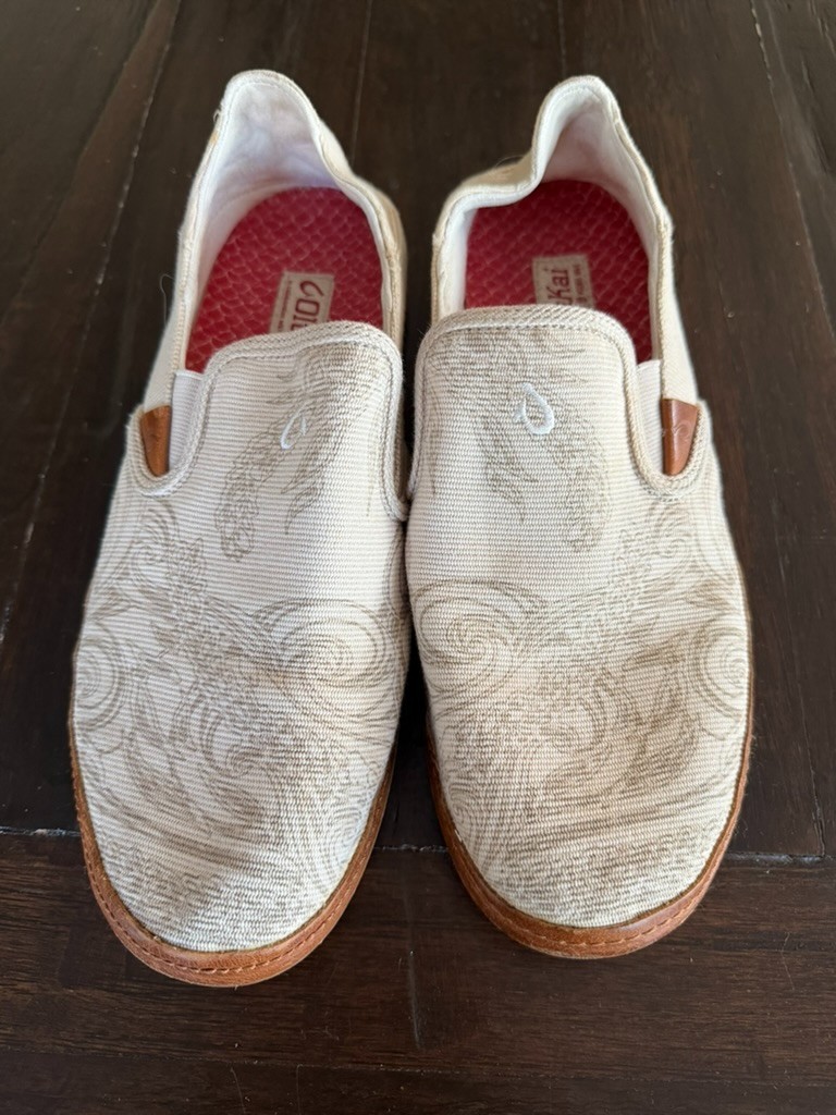 OluKai Makani Hoa Mens Slip On Shoes NEW Size 9 Limited Edition Wooden Wave