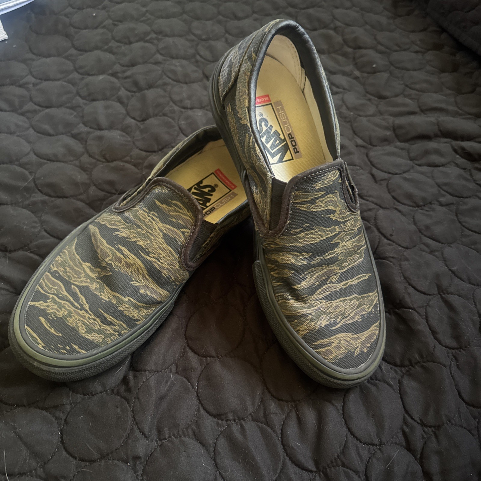 MENS VANS SLIP ON TIGER CAMO SIZE 6.5 PROFESSIONAL SKATE SHOES