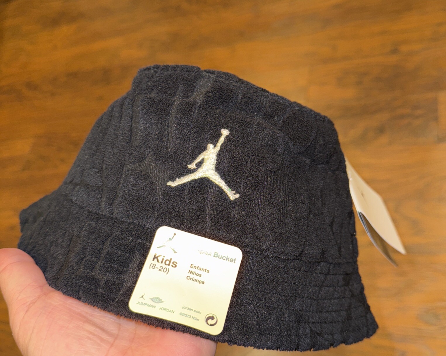 NWT Nike Jordan 9A0925-023 Kids Fuel Up Cool Down Bucket Hat Black Size 8-20