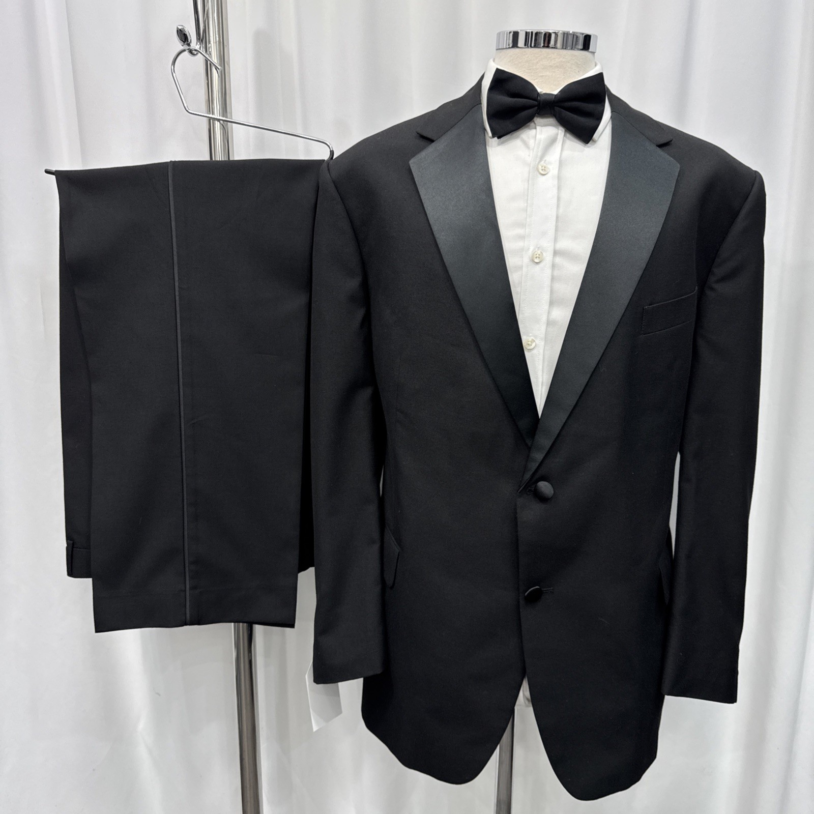 M&S Tailoring Men’s Black Machine Washable 2 Piece Dinner Suit C48M W48 L31