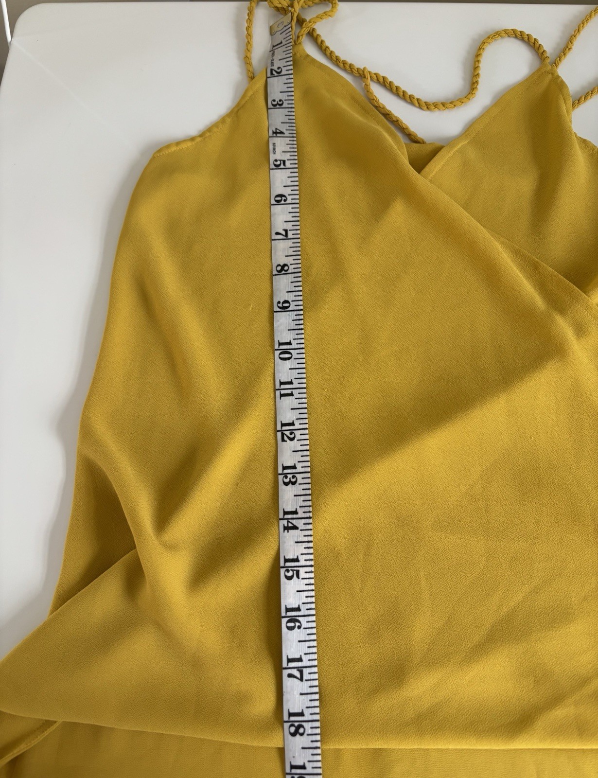 Naked Zebra Yellow Solid Chiffon V-Neck Sleeveless Cami Tank Top Size S