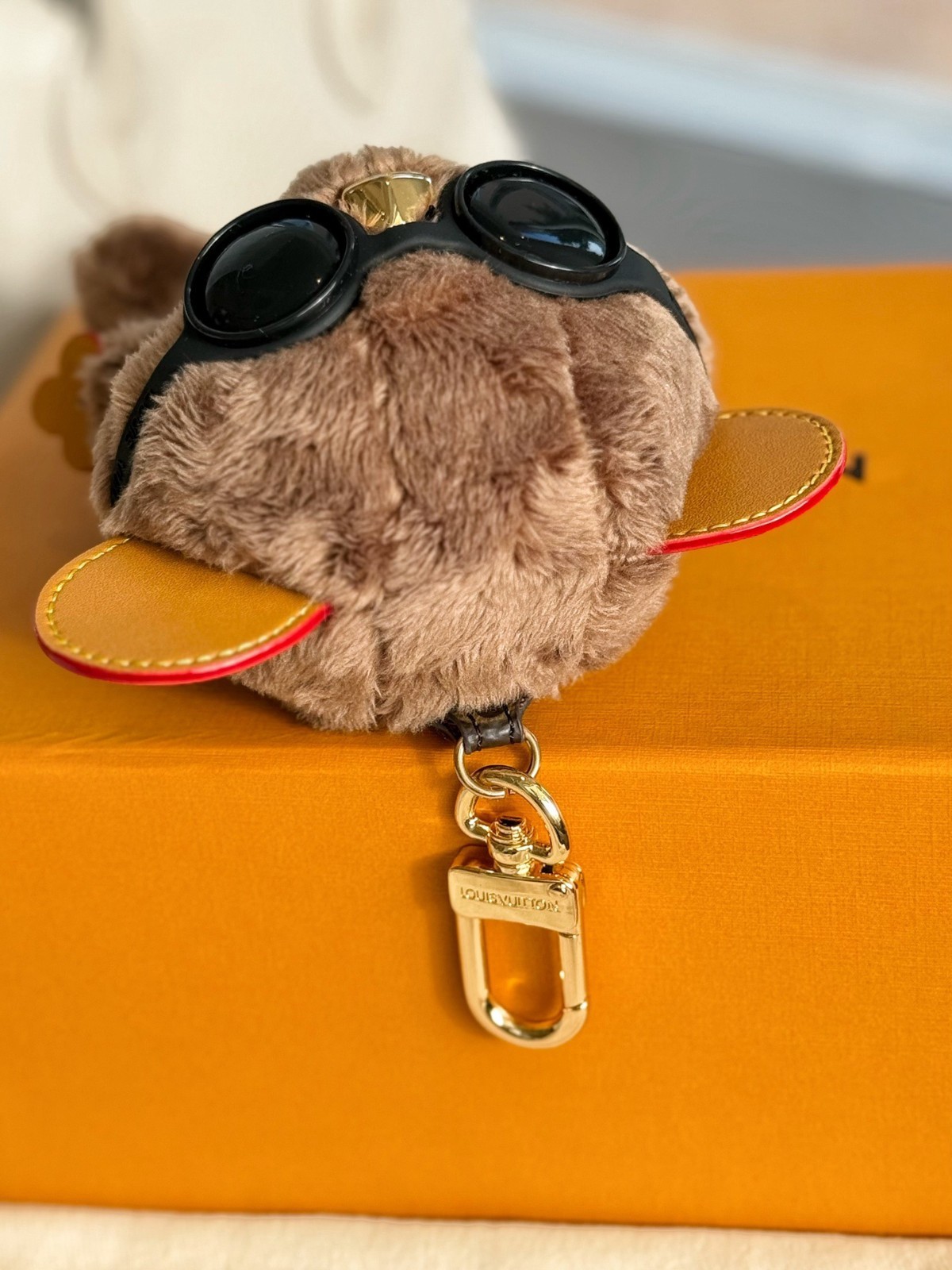 Auth Louis Vuitton Doudou Summer Bear Charm Damier Shorts Sunglasses Keychain